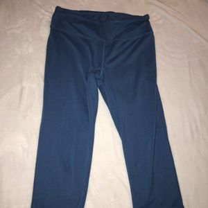 Blue cropped leggings